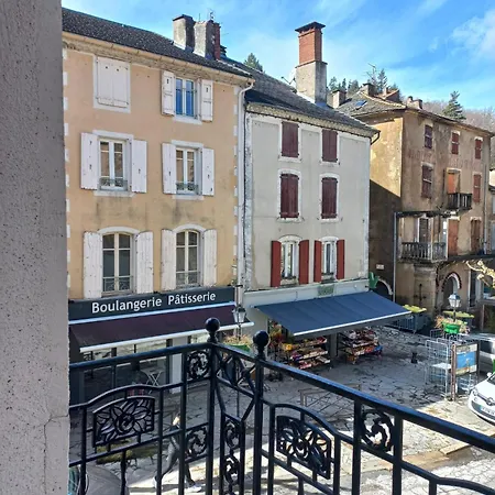 De Et D'étape L'escampette