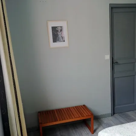De Et D'étape L'escampette Apartamento Saint-Jean-du-Bruel