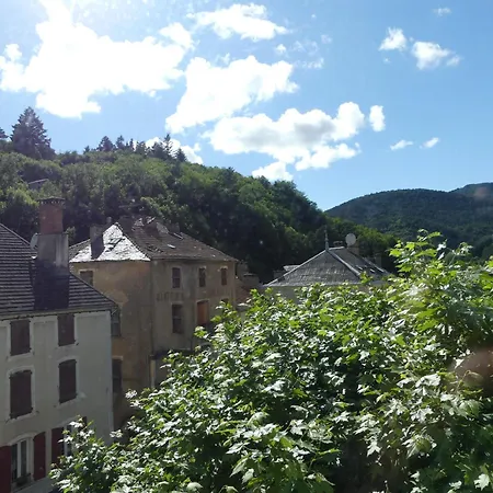 De Sejour Et D'etape L'escampette