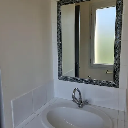 Apartamento De Et D'étape L'escampette *