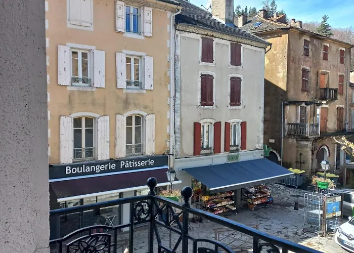 De Et D'étape L'escampette